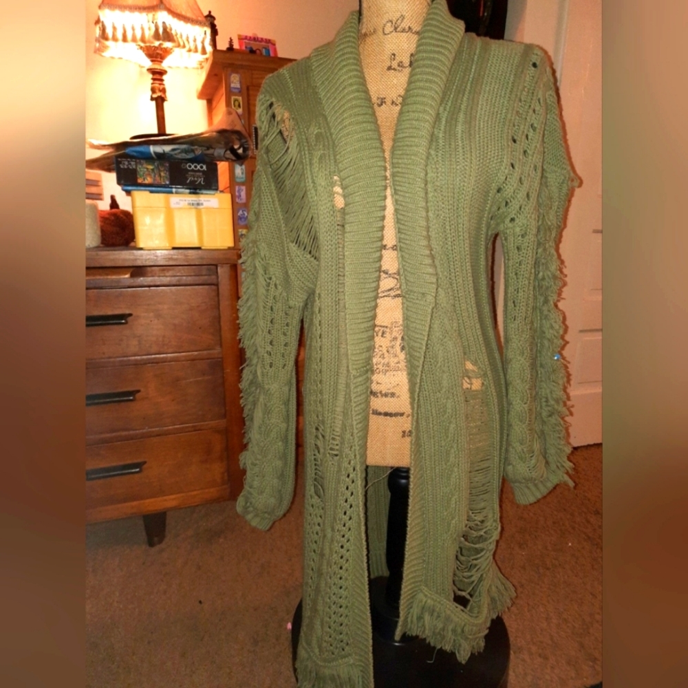 House of Harlow sample cardigan